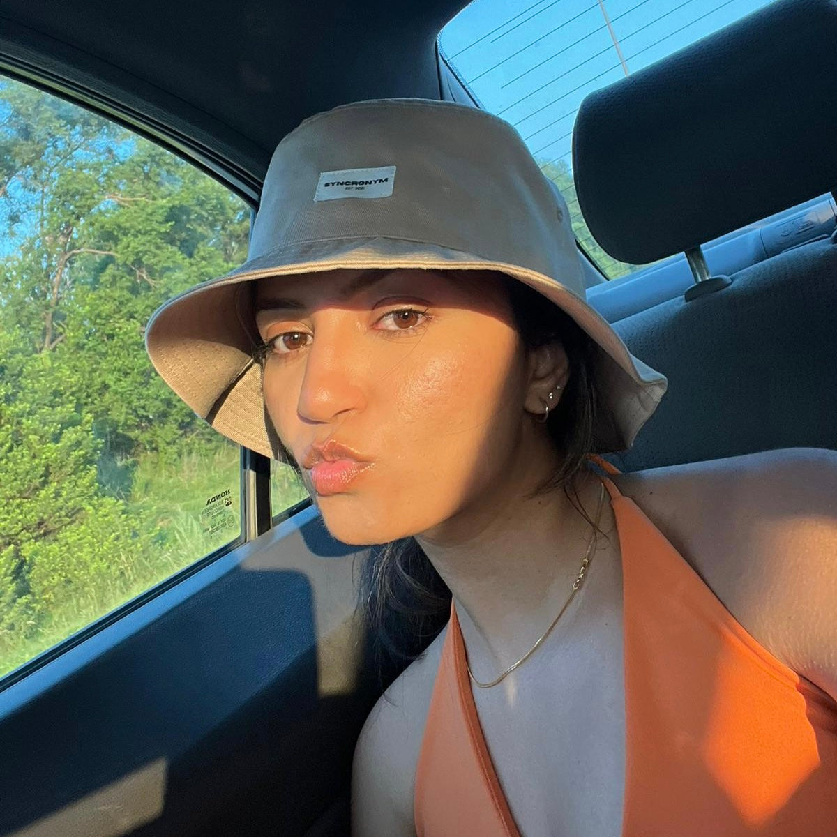 Seashell (Beige) Bucket Hat