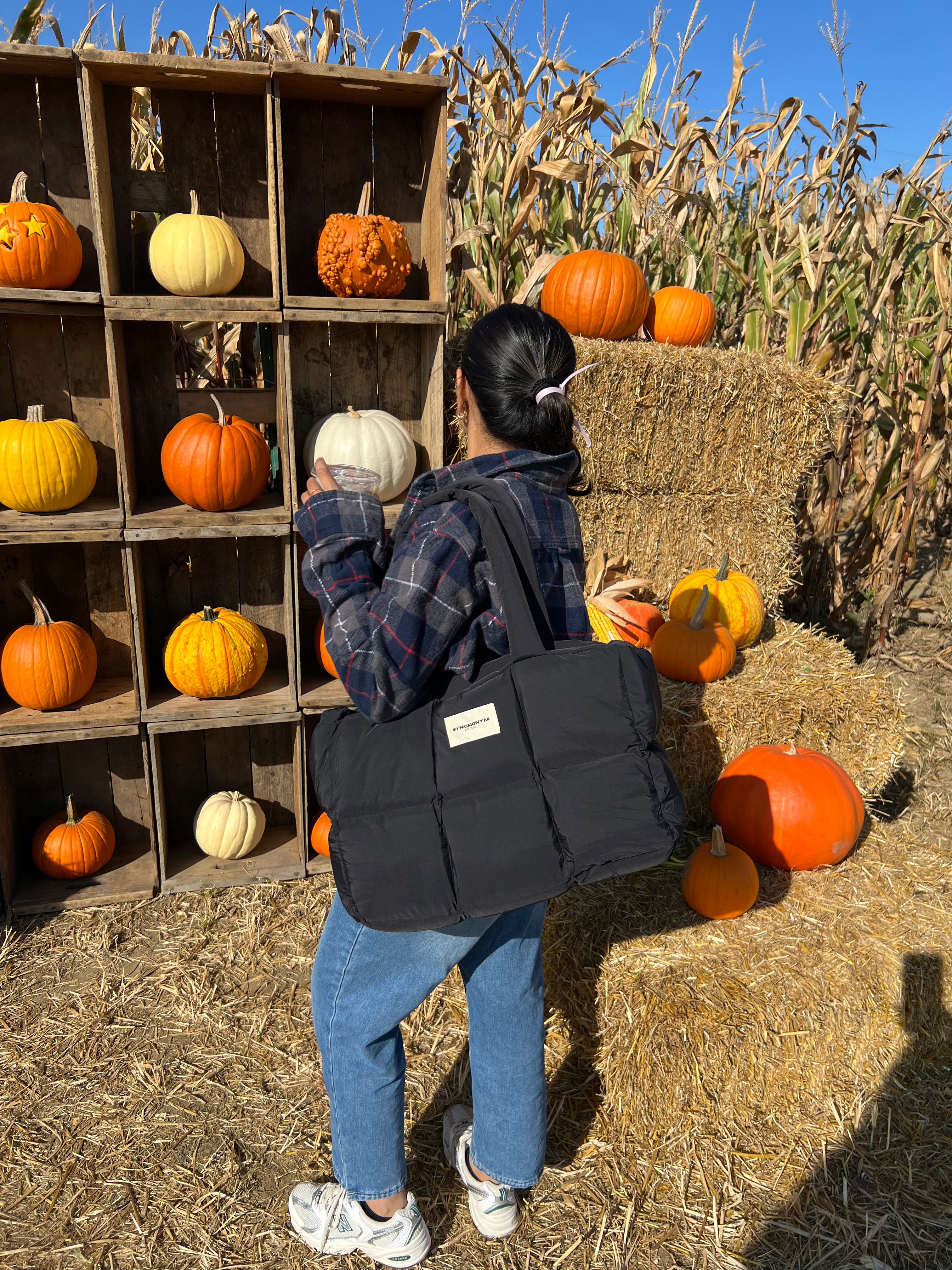 Midnight Power Puff: Everyday Black Puffer Tote bag