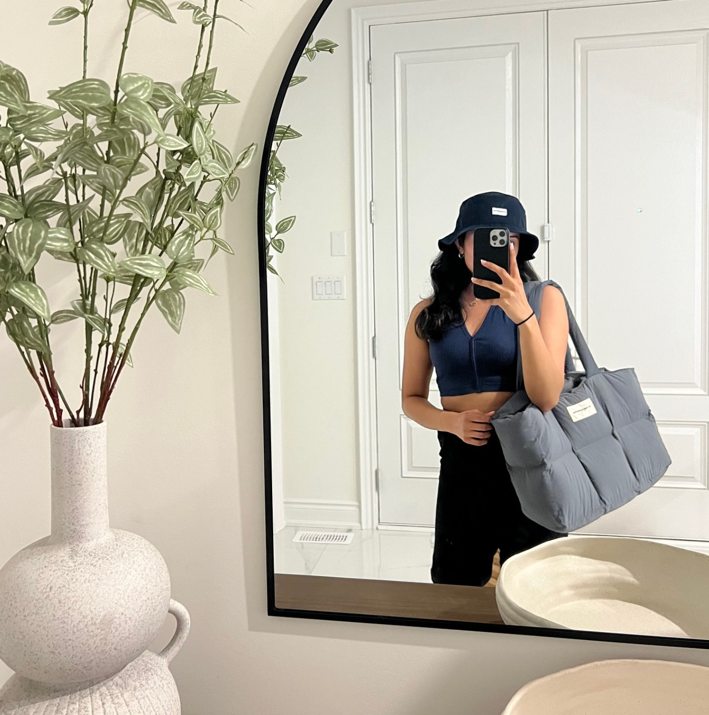 Storm Power Puff: Everyday Navy/Grey Puffer Tote bag