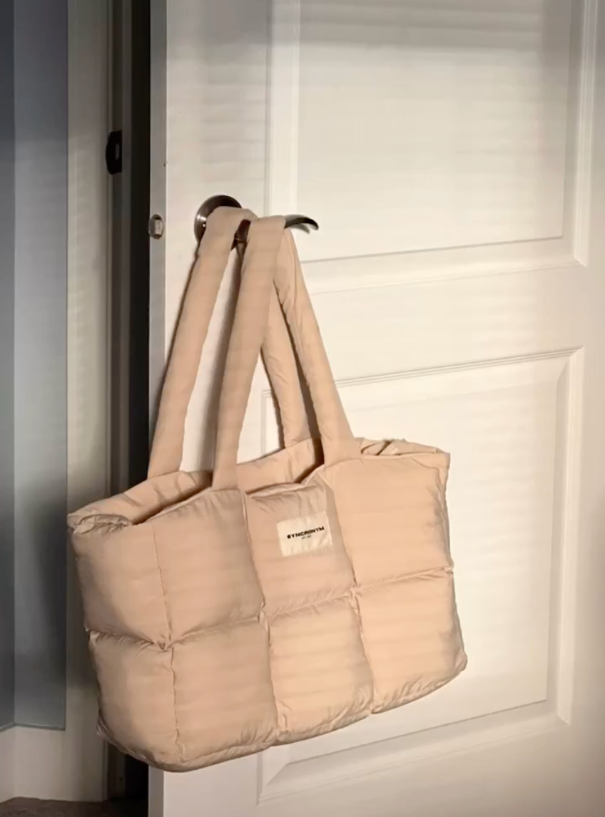 Sand Power Puff: Everyday Beige Puffer Tote bag